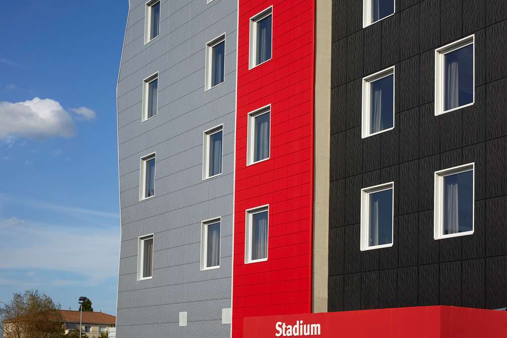 Kyriad Lyon Est Stadium Eurexpo Мезье Экстерьер фото
